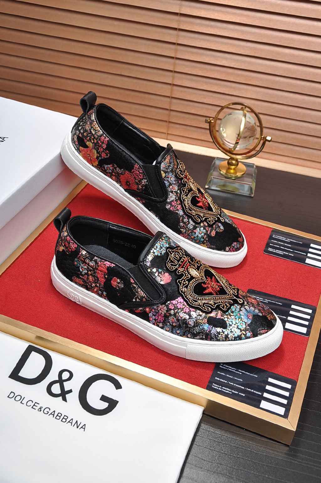 D*G sneaker